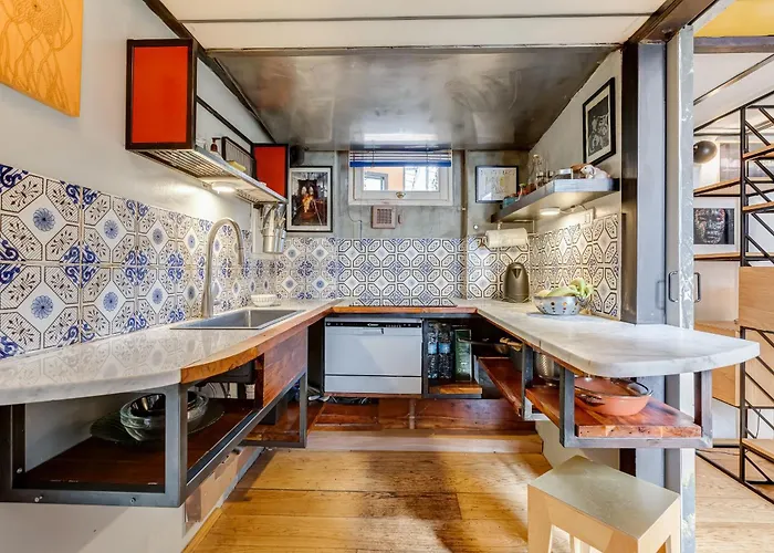 The Happy Suite, Just Renovated דירה